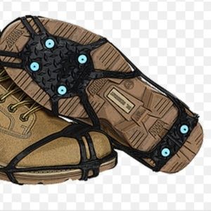 Due North Industria Traction aids